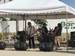 Live music at the beach