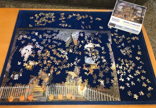 Halloween jigsaw puzzle.