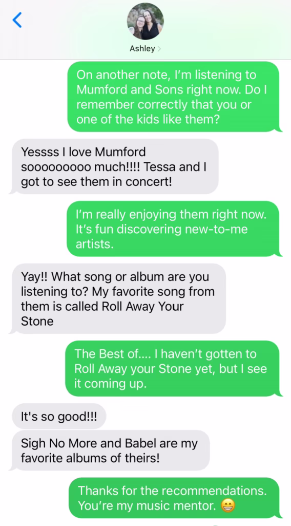 Text exchange between mother and daughter.